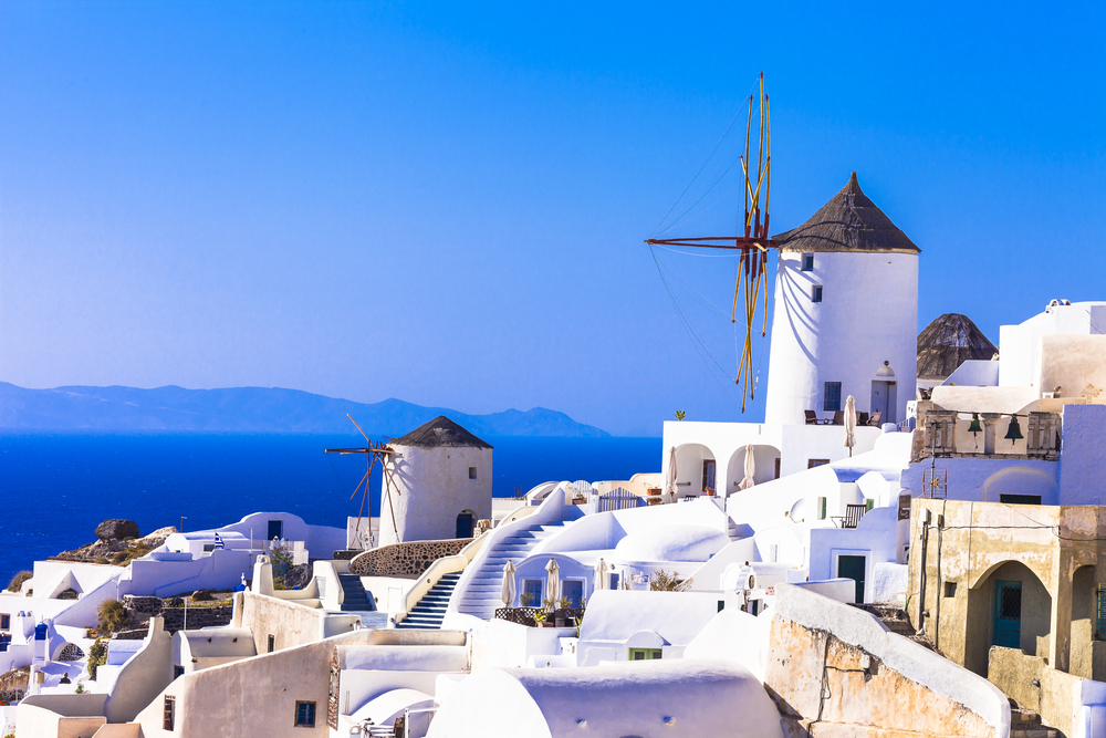 Santorini. Morile de vânt sunt la fel de celebre ca cele din Olanda
