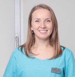 Dr. Omer Oana Alexandra-medic dentist specialist ortodonție_web res