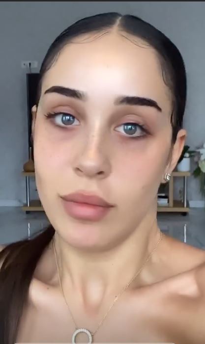 Stefania Cristina fara machiaj